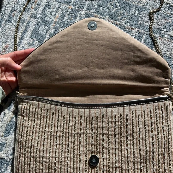 Lulu's Beaded Clutch - Brown and Gold - Picture 4 of 9